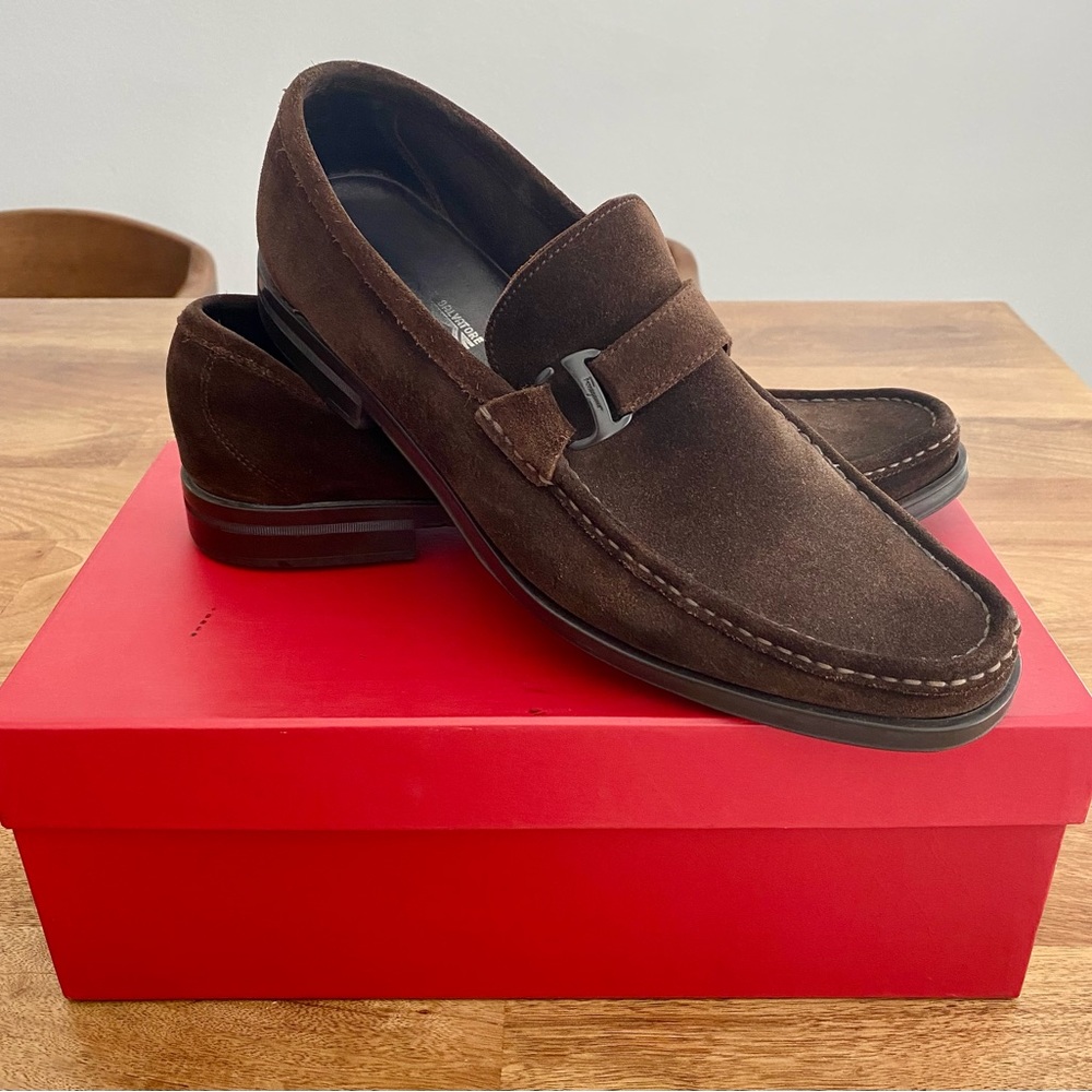 *SOLD* salvatore ferragamo suede men loafers 10.5